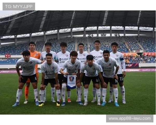 江西庐山足球俱乐部新赛季启航，目标冲击顶级联赛